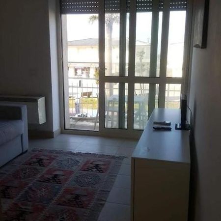 شقة Monolocale Lungomare فياريجيو المظهر الخارجي الصورة